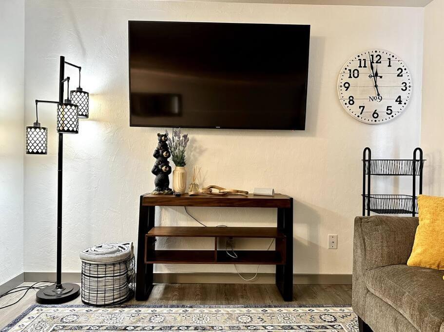 Comfortable 2Br Apt Central フェアバンクス エクステリア 写真