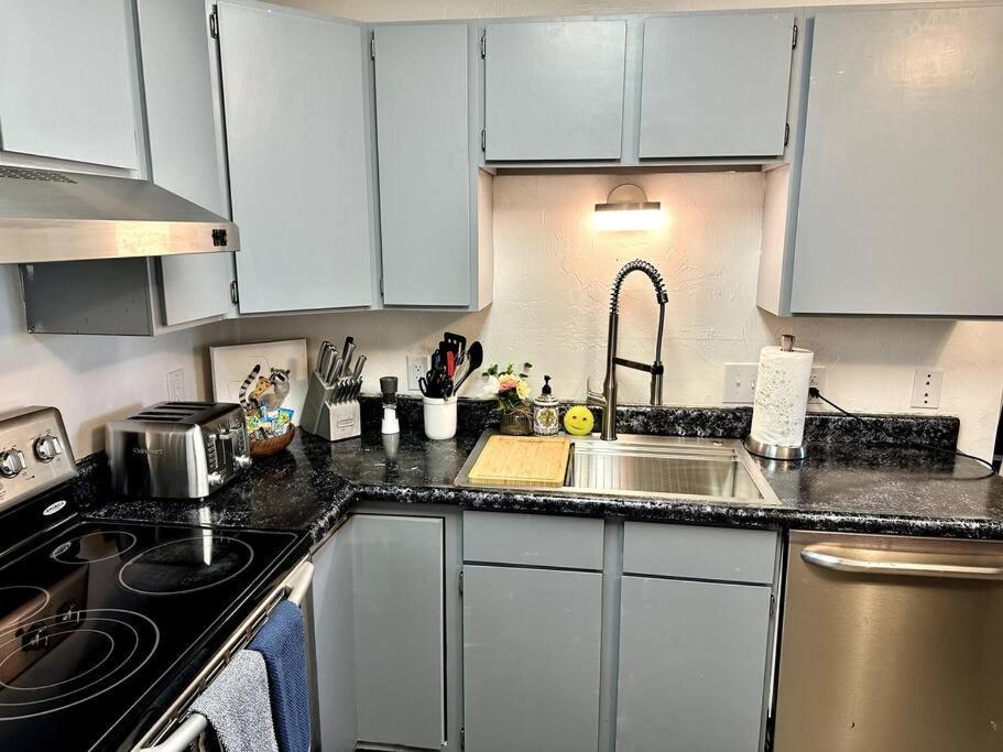 Comfortable 2Br Apt Central フェアバンクス エクステリア 写真